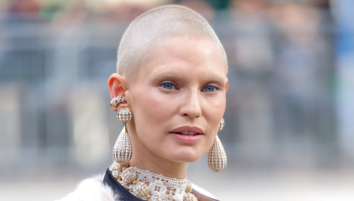 Bianca Balti, la nuova cura contro il tumore: “Dovrò fermarmi per tre settimane”