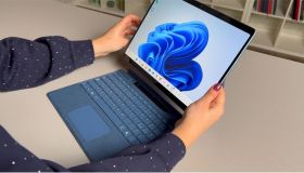 Surface Pro: laptop, tablet e assistente AI in meno di 900 grammi