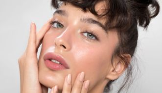Hair oiling routine, così puoi replicare il beauty trend che ha conquistato Tik Tok