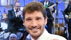 Striscia la Notizia sul caso Affari Tuoi: “Il gioco non è legato alla fortuna”. In onda l’intervista