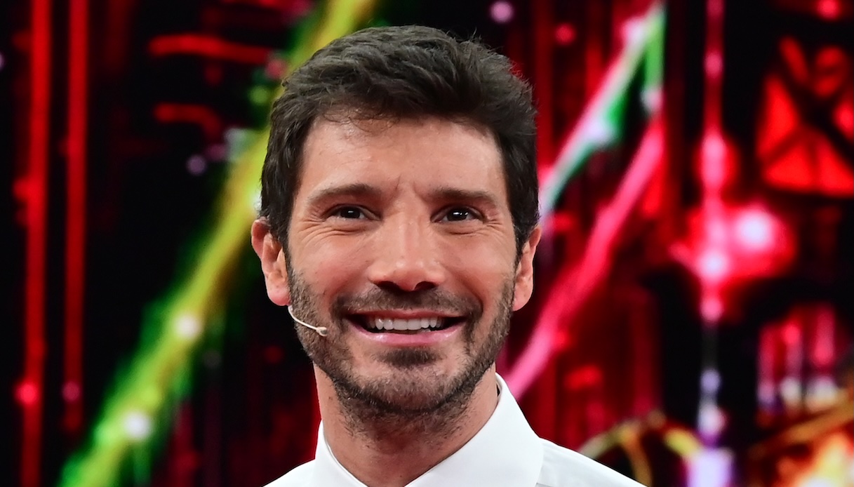 Stefano De Martino, chi è Gaetano Cervo, da Affari tuoi a Stasera tutto è possibile