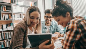 Fare amicizia all’università è più facile di quanto pensi: ecco come e dove conoscere nuove persone