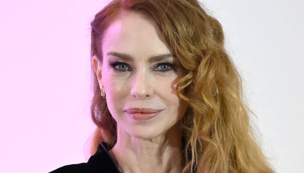 Yvonne Sciò a La Volta Buona, torna single e ripensa alle avance di Brad Pitt