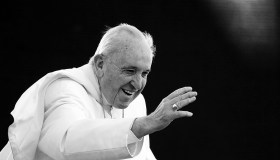 Papa Francesco, la sua vita e pontificato in immagini che resteranno nella storia