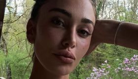 Belen Rodriguez gioca con la seduzione, gli scatti in lingerie: “La perfezione”