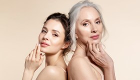 Abbiamo trovato il siero viso che promette (e mantiene) una pelle luminosa come la Luna