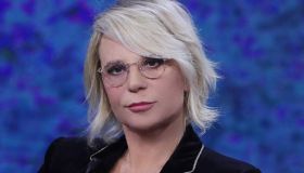 Amici, Maria De Filippi costretta a riportare la calma: “È diventato un inferno”