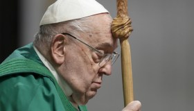 L’omelia al funerale di Papa Francesco, il testo completo: le parole sulla guerra davanti ai potenti