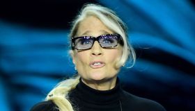 Heather Parisi risponde a Myrta Merlino sull’obbligo vaccinale: “Inesattezze”