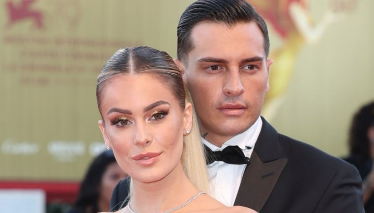 Sophie Codegoni, per Basciano divieto di avvicinamento e braccialetto elettronico