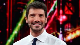 Stefano De Martino, oltre la bellezza c’è di più: ecco cosa fa dietro le quinte