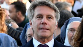 Emanuele Filiberto di Savoia indignato per i gioielli: “Ci danno dei ladri, inaccettabile”