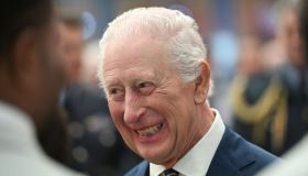 Re Carlo coinvolto nello scandalo del fratello Andrea, le accuse