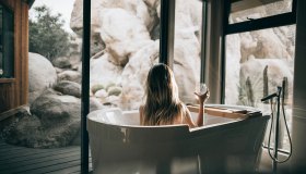 Trasformare il bagno in una spa domestica, gli elementi chiave per un’oasi di benessere