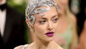 Cento sfumature di viola, ma sulle labbra. È questo il trend della primavera da replicare