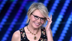 Ascolti tv del 3 maggio, nessuno come Maria De Filippi: il podio del sabato