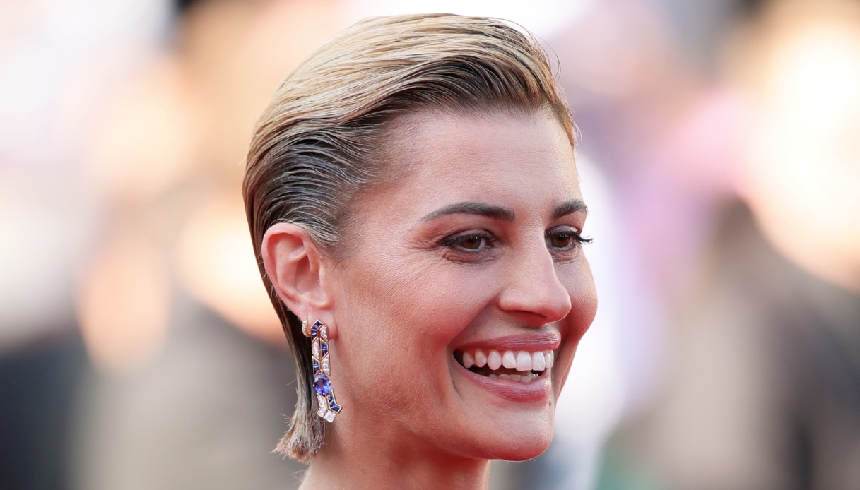 Cannes 2025, i look della terza serata: il nero annoia, Sveva Alviti lo riscrive con grazia italiana