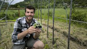 Coltivare ortaggi, benessere, gusto e natura a portata di mano