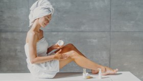 La crema anti smagliature più amata è finalmente in sconto. È il momento di fare scorta