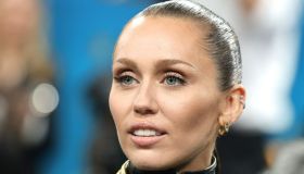 Miley Cyrus, rottura di una cisti ovarica durante un concerto