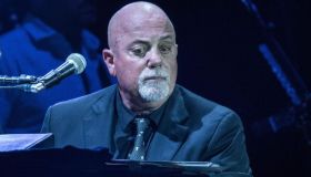 Billy Joel: “Ho un disturbo neurologico. Compromessi udito e vista”. Cancellati i concerti