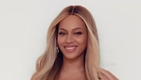 Beyoncé, il look da cowgirl diventa ad alta seduzione