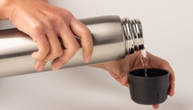 Borraccia, i trucchi per igienizzarla e ogni quanto pulirla