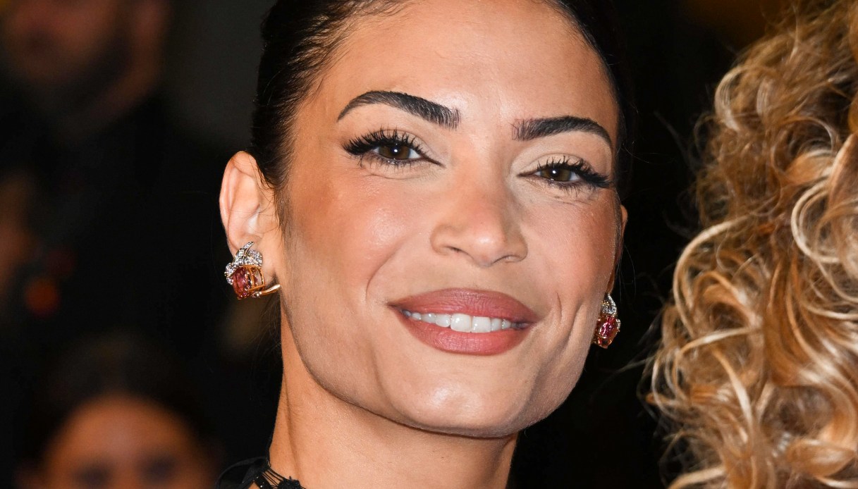 Cannes 2025, i look dell’ottava serata: Eva Herzigova come Marilyn, l’orecchino “birichino” ed Elodie impeccabile