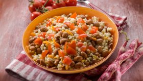 Dieta della donna in mezza età con fibre e carboidrati “giusti”, per invecchiare bene