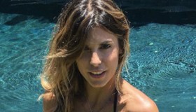 Elisabetta Canalis, prime foto in bikini dell’estate: fisico scolpito a 46 anni