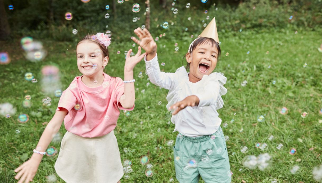 Come organizzare la festa di fine anno scolastico: guida ed idee
