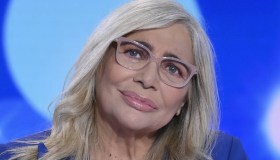 Mara Venier su Domenica In: “De Martino o Matano”. La boutade di Fiorello