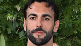 Marco Mengoni parla per la prima volta dopo la morte della madre: “Ha lasciato un buco enorme”