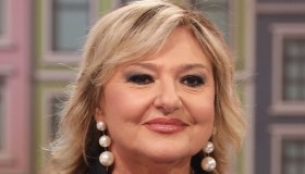 Monica Setta sull’imitazione a GialappaShow: “Ho ricevuto minacce”