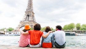 Vacanze studio e nuove amicizie: come conoscere persone da tutto il mondo (anche se sei timida)
