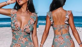 Con oltre 6mila recensioni il costume intero “effetto pancia piatta” ha conquistato anche noi