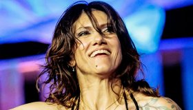 Elisa, la prima volta a San Siro è una festa tra amici: il duetto da sogno con Giorgia (e gli altri ospiti)