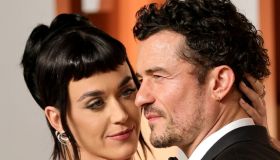 Katy Perry fa flop con l’ultimo album e scoppia la crisi con Orlando Bloom