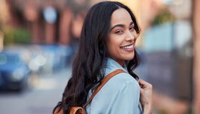 Ode ai sandali per tutte le occasioni: sono l’accessorio cool che ti svolta il guardaroba