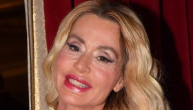 Valeria Marini a Da noi… a ruota libera: “Nuovo amore nella mia vita”. E risponde alle critiche su Beautiful