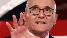Alfonso Signorini smentisce l’indiscrezione sul prossimo Grande Fratello