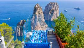 Case di lusso a Capri con vista mozzafiato sui Faraglioni, fino a 3.950.000 euro