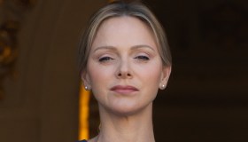 Charlene di Monaco con Alberto e Carolina con le figlie: separate e spietate