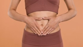 Diastasi addominale, come si riconosce e come si corregge: risponde l’esperto