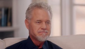 Eric Dane sulla SLA: “Sono arrabbiato. Il braccio destro non funziona più”