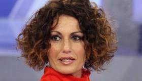 Isola, scontro acceso tra Teresanna Pugliese e Cristina Plevani: “Aspetto che vai a casa”