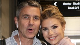 Martina Colombari e Costacurta festeggiano 21 anni di matrimonio: “Una luna di miele? Resterete delusi”