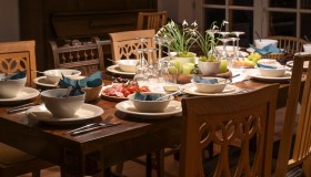 Tavolo da pranzo, quanto deve essere alto: misure e forme ideali