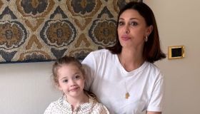 Belen Rodriguez e Luna Marì, il costume bianco coordinato mamma e figlia in vacanza in Sardegna