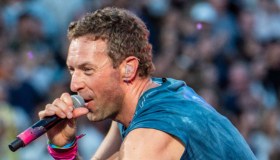 Coldplay, CEO scoperto a tradire la moglie al concerto: lui fugge, ma diventa virale